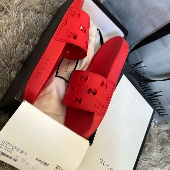 Gucci GG Slide Rubber Red unisex 7.5 - Picture 3 of 3
